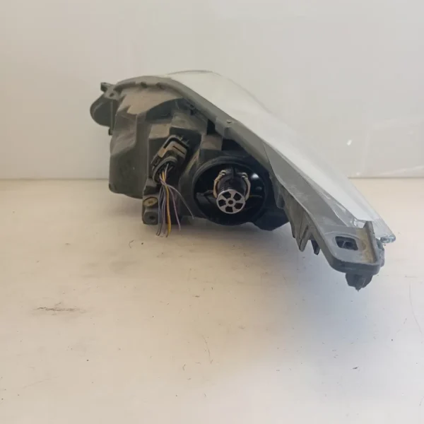 Faro ant. destro Ford Fiesta (2008 – 2013) 1.4 50 KW diesel 1740029 F6JD