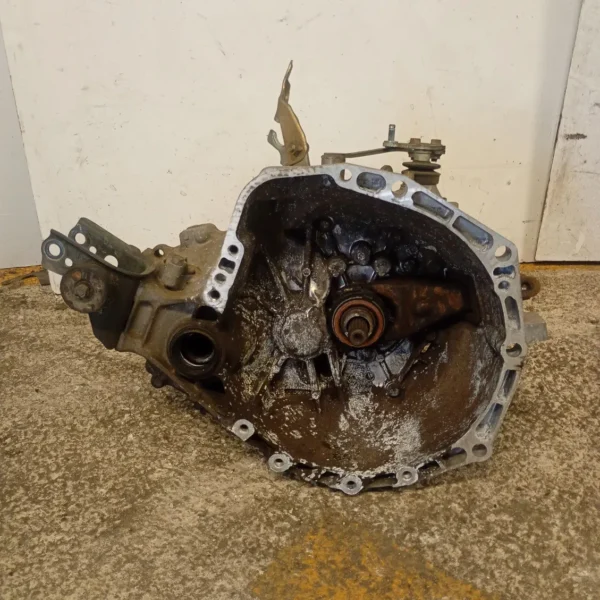 Cambio completo Toyota Yaris (2001 – 2005) 1.0 48 KW benzina 3030052310 1SZ FE
