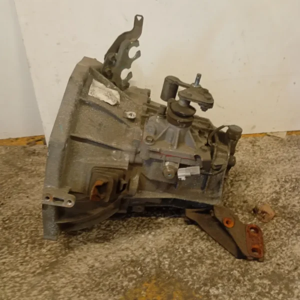 Cambio completo Toyota Yaris (2001 – 2005) 1.0 48 KW benzina 3030052310 1SZ FE