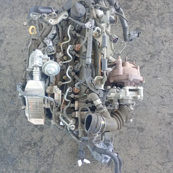 Motore completo Toyota Yaris (2014 – 2017) 1.4 66 KW diesel 1ND-TV