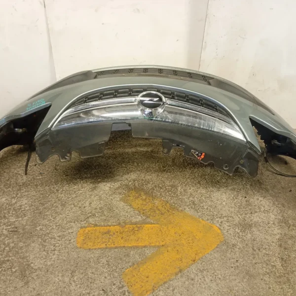 Paraurti anteriore Opel Corsa (2011 – 2015) 1.2 63 KW 95508031 A12XER