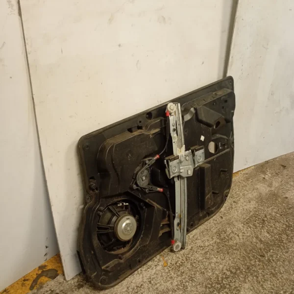 Pannello interno porta anteriore sinistro Ford Fiesta (2008 – 2013) 1.4 50 KW diesel 1763615 F6JD