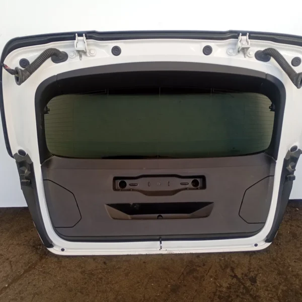 Portellone post. Bmw Serie 1 (2019 – 2024) 2.0 110 KW diesel 41009627390 B47C20B