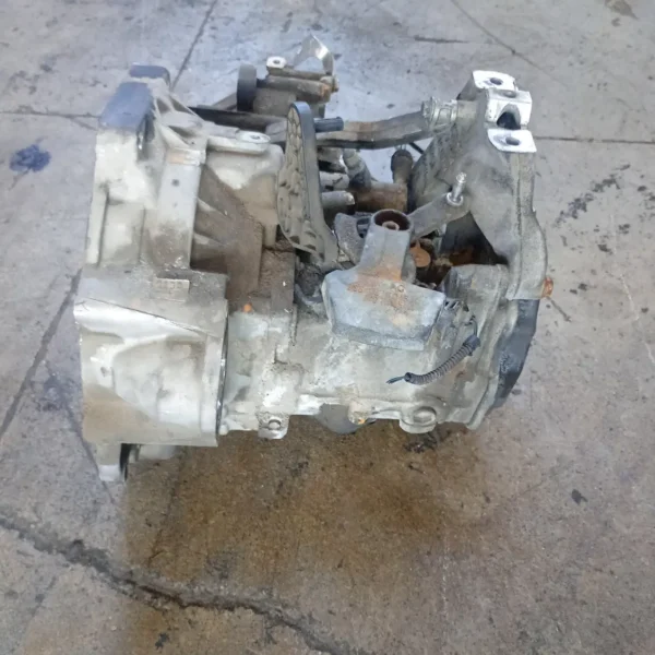 Cambio completo Volkswagen Golf (2008 – oggi) 2.0 81 KW diesel 0A4300045S CBD