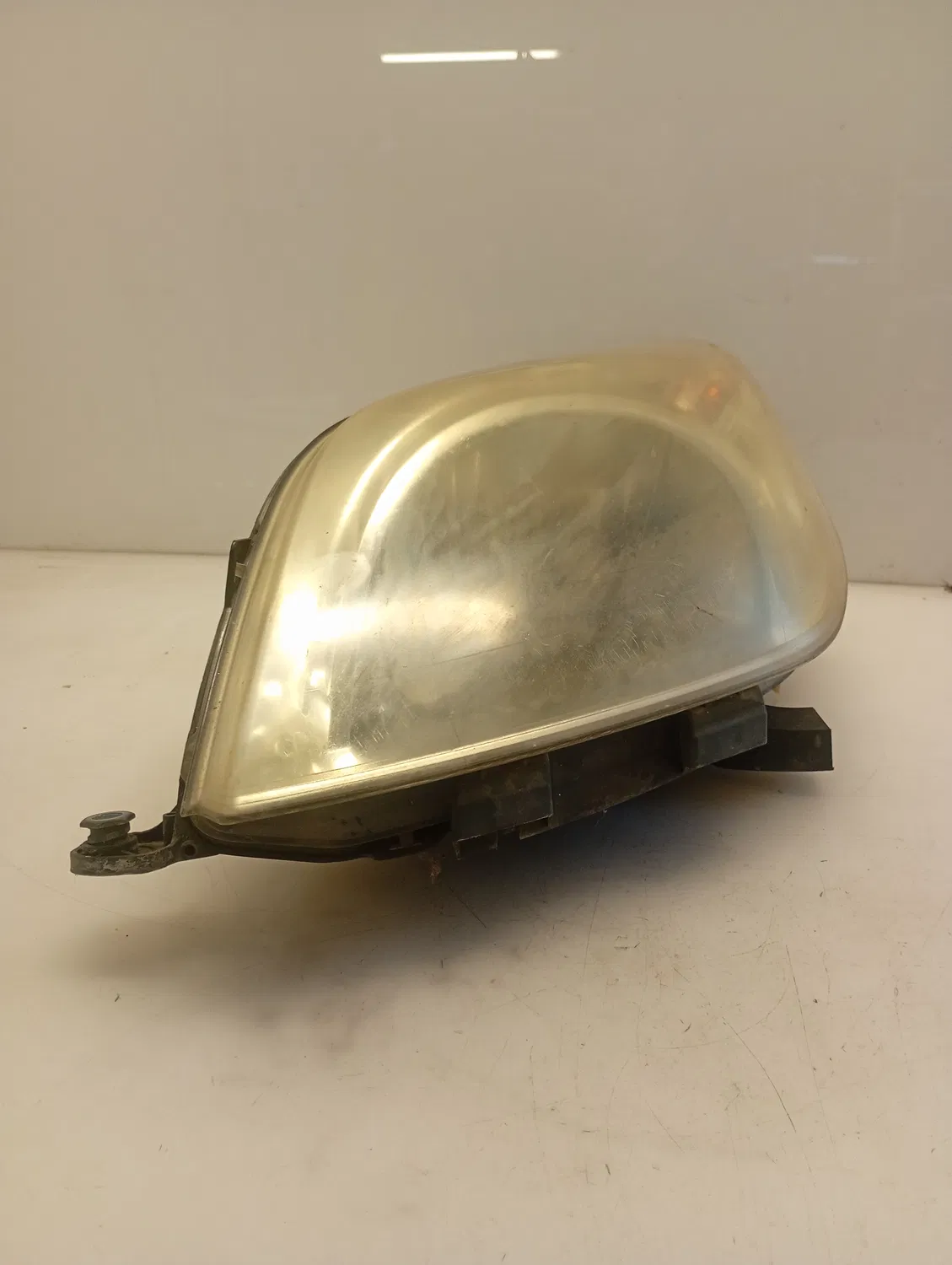 Faro ant. sinistro Fiat Fiorino (2007 – 2016) 1.3 55 KW diesel 1353198080 199A2000