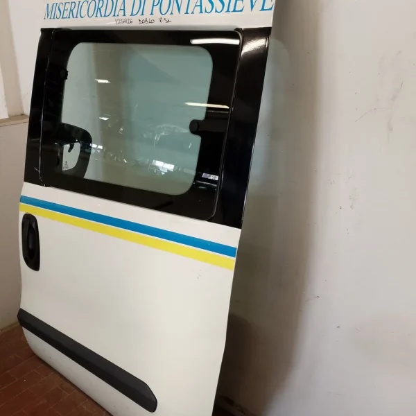 Porta carico laterale scorrevole sinistra Fiat Doblo’ (2009 – 2015) 1.6 66 KW diesel 263A4000
