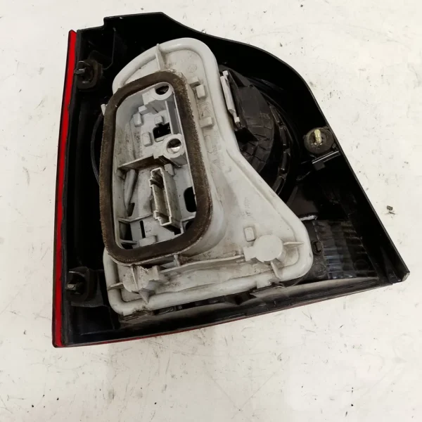 Faro posteriore sinistro Volkswagen Polo (2005 – oggi) 1.4 51 KW diesel 6Q6945095AB BNM