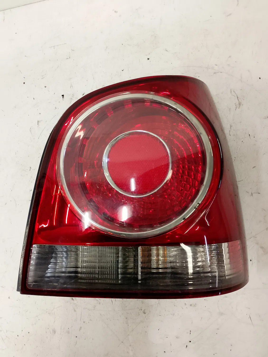 Faro posteriore sinistro Volkswagen Polo (2005 – oggi) 1.4 51 KW diesel 6Q6945095AB BNM
