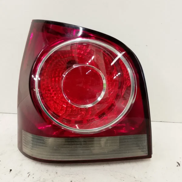 Faro posteriore destro Volkswagen Polo (2005 – oggi) 1.4 51 KW diesel 6Q6945096AB BNM