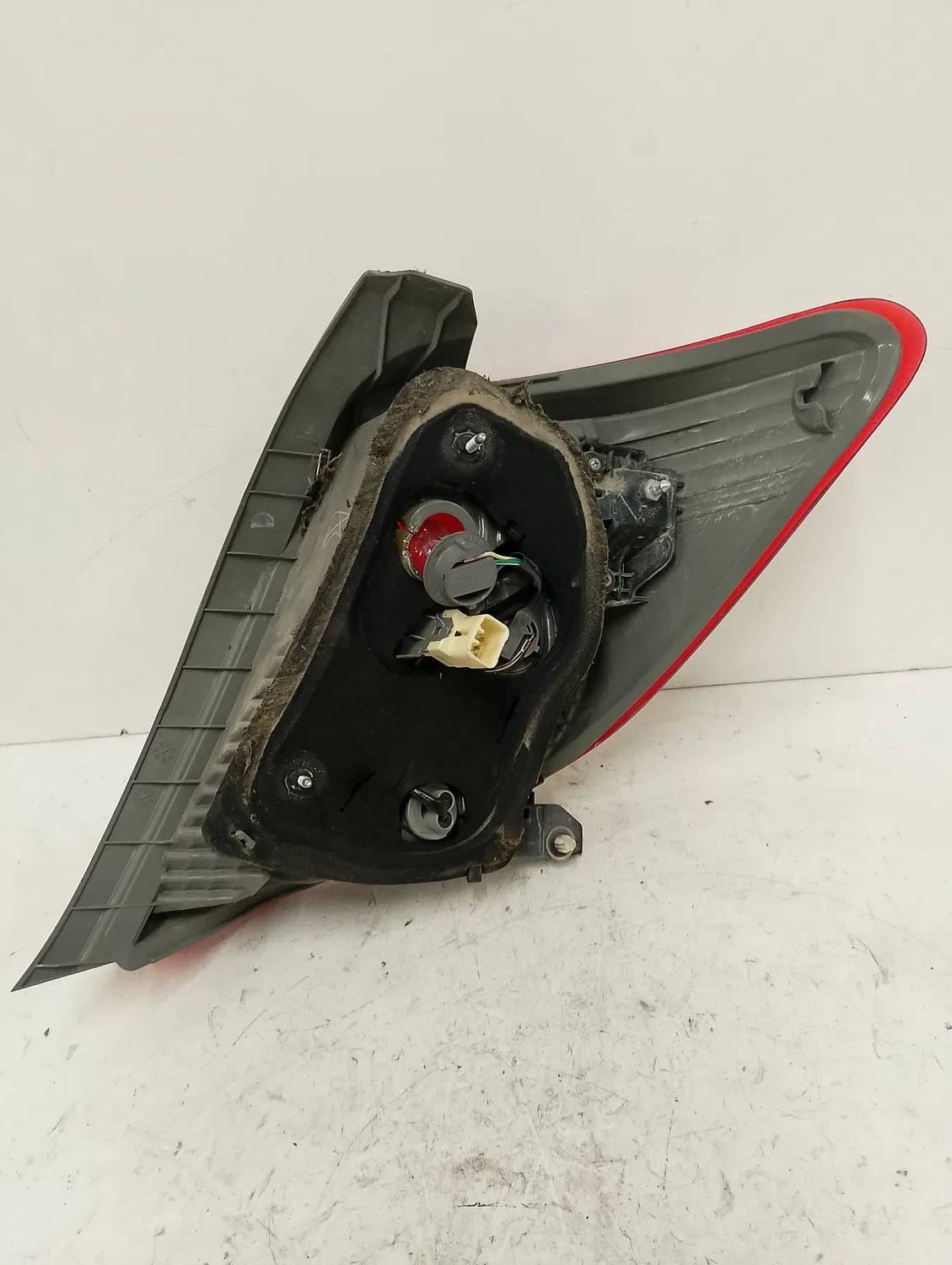 Faro posteriore sinistro Toyota Yaris (2011 – 2015) 1.4 66 KW diesel 815610D370 1ND TV