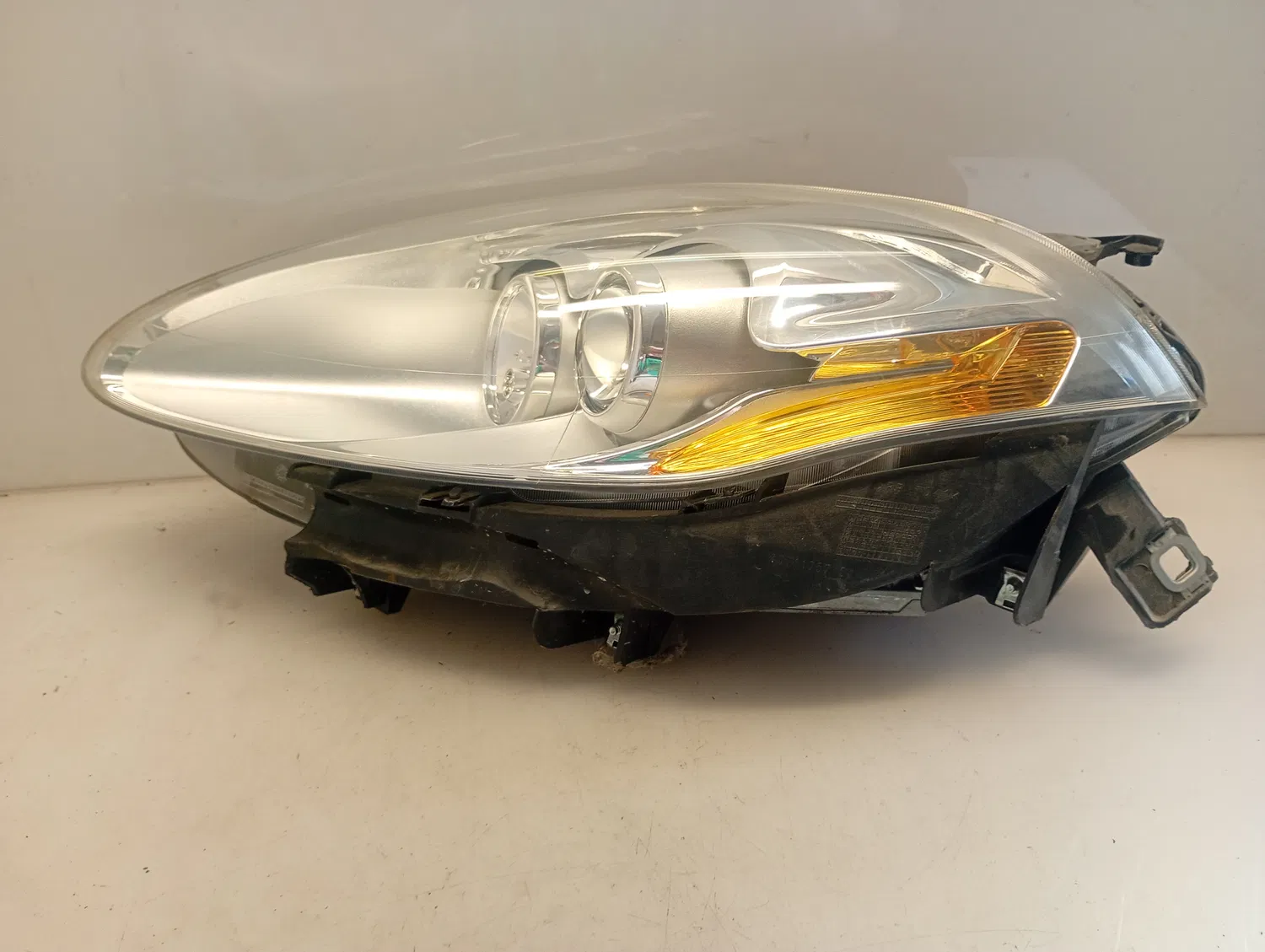 Faro ant. sinistro Fiat Bravo (2007 – 2010) 1.9 110 KW diesel 51792545 937A5000