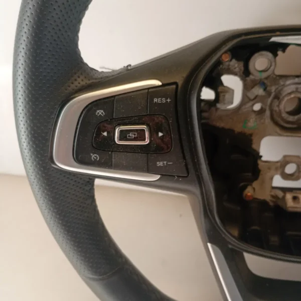 Volante con comandi Dr Dr6.0 2023 1.5 114 KW 3300500050 SQRE4T15C