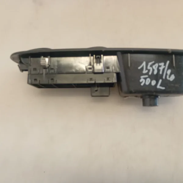 Pulsantiera ant. sinistra Fiat 500l (2012 – 2018) 1.3 70 KW diesel 330A1000