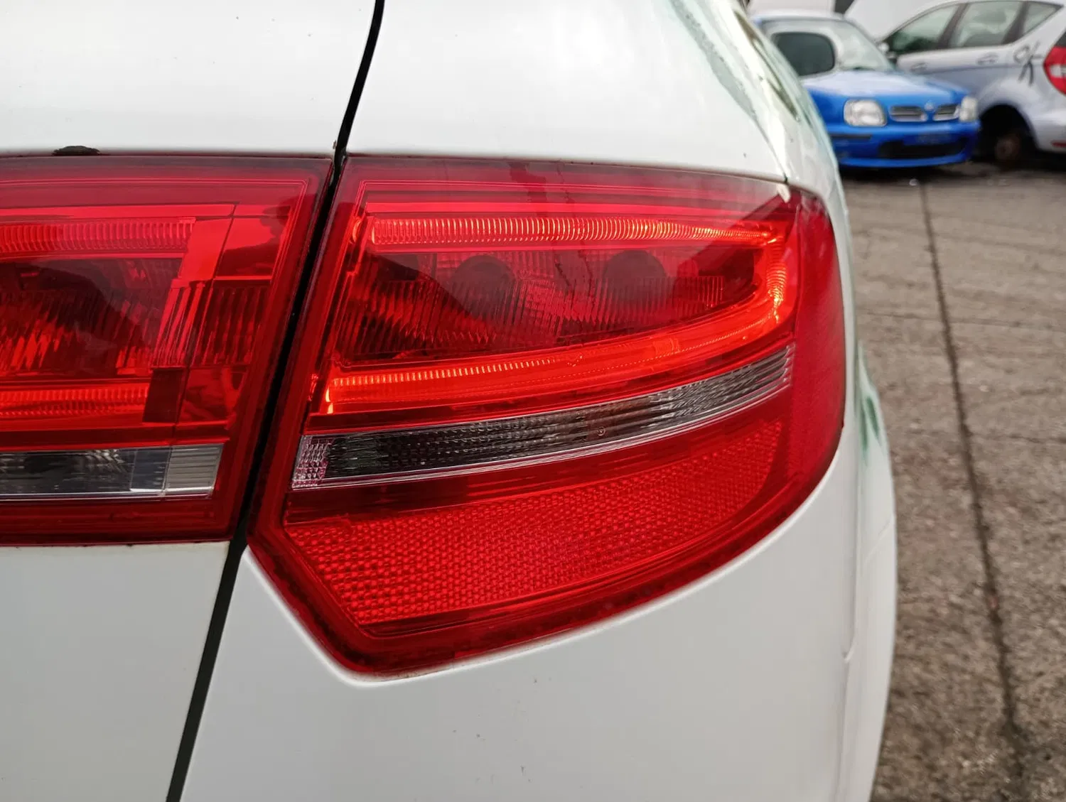 Faro posteriore est. destro Audi A3 (2010 – 2013) 1.6 77 KW diesel 8P4945096E CAY