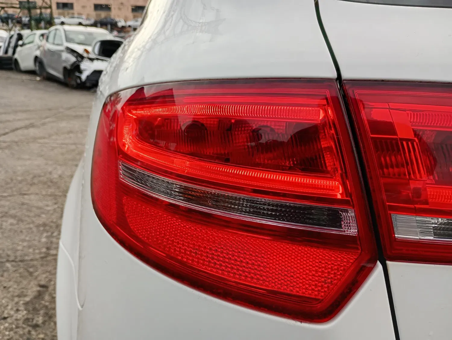 Faro posteriore est. sinistro Audi A3 (2010 – 2013) 1.6 77 KW diesel 8P4945095E CAY