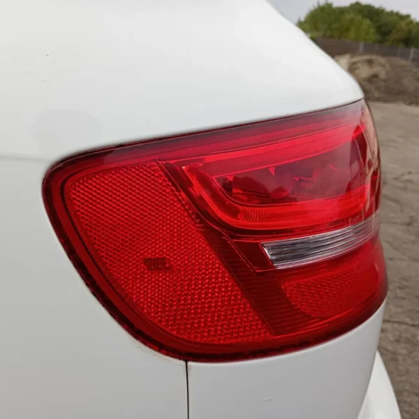 Faro posteriore est. sinistro Audi A3 (2010 – 2013) 1.6 77 KW diesel 8P4945095E CAY