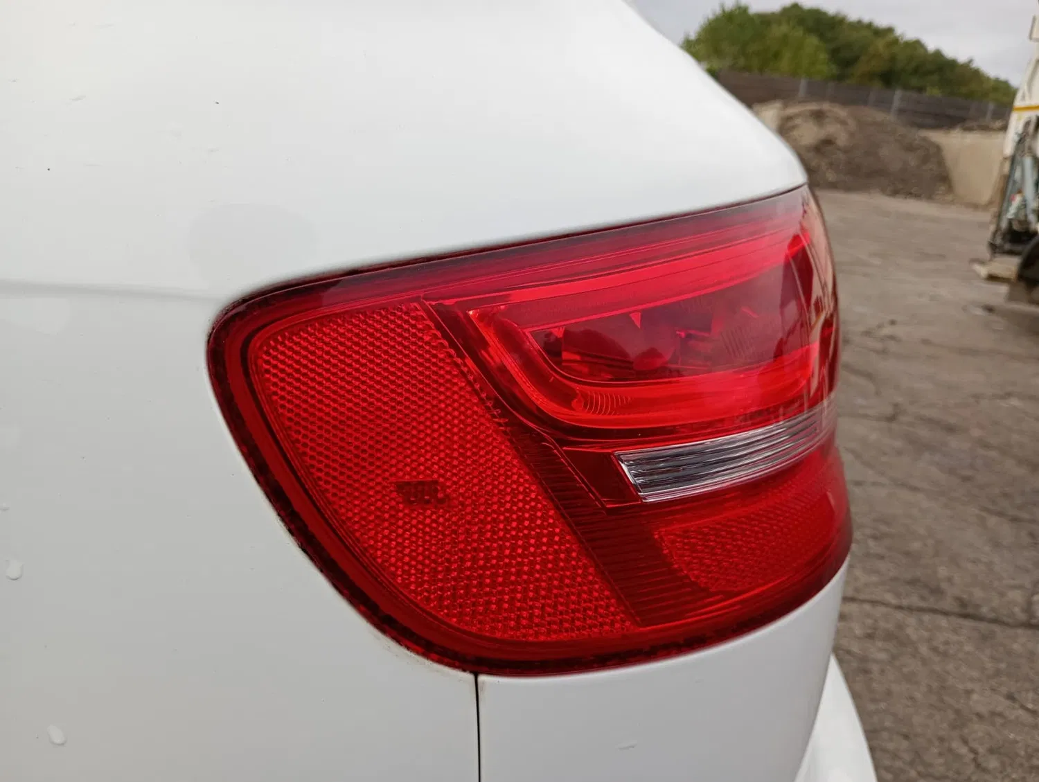 Faro posteriore est. sinistro Audi A3 (2010 – 2013) 1.6 77 KW diesel 8P4945095E CAY