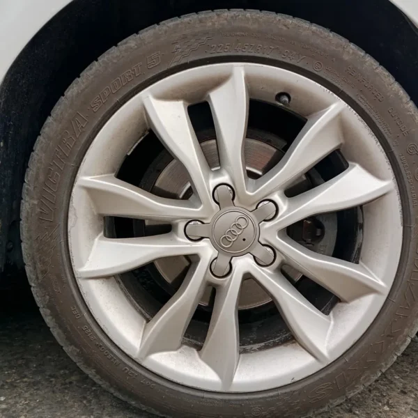 N° 4 Cerchi in Lega Audi A3 (2010 – 2013) 1.6 77 KW diesel CAY