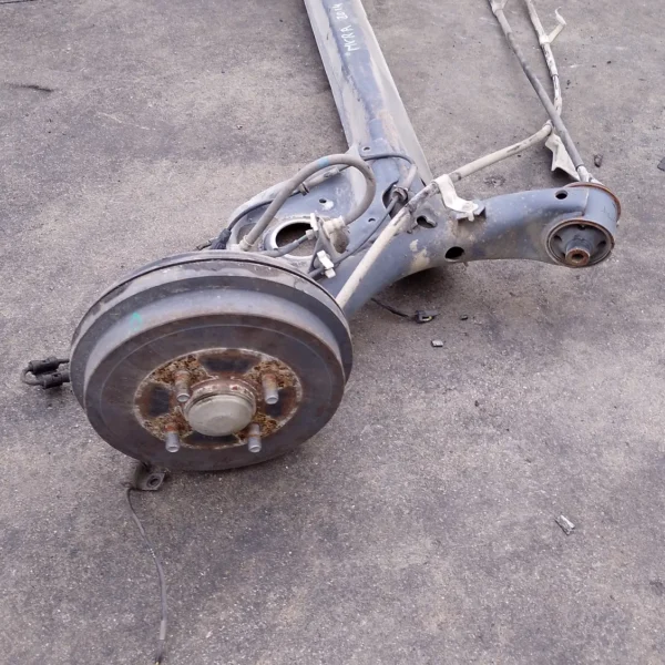 Assale posteriore Nissan Micra (2010 – oggi) 1.2 59 KW benzina 555011HA6B HR12