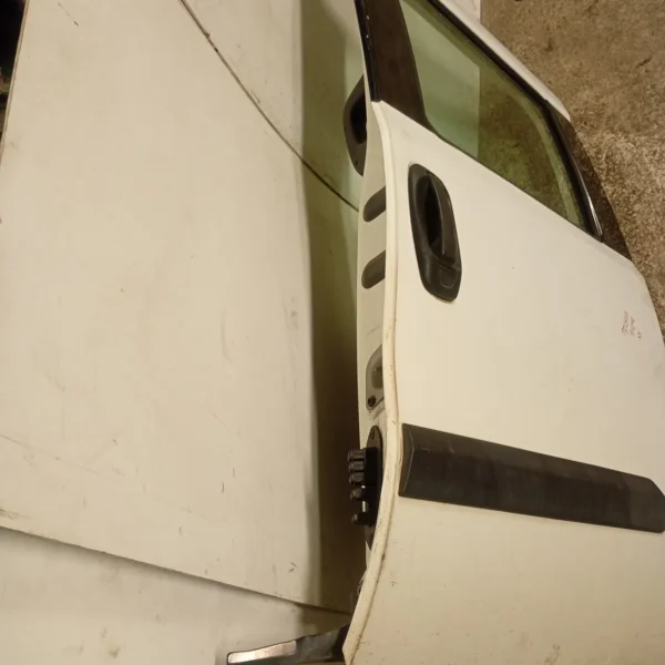 Porta scorrevole post. sinistra Fiat Doblo’ (2009 – 2015) 1.6 77 KW diesel 198A3000