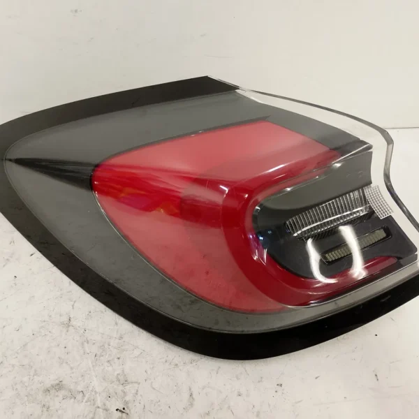 Faro posteriore est. sinistro Ford Puma (2019 – 2024) 1.0 92 KW 2579088 B7JB