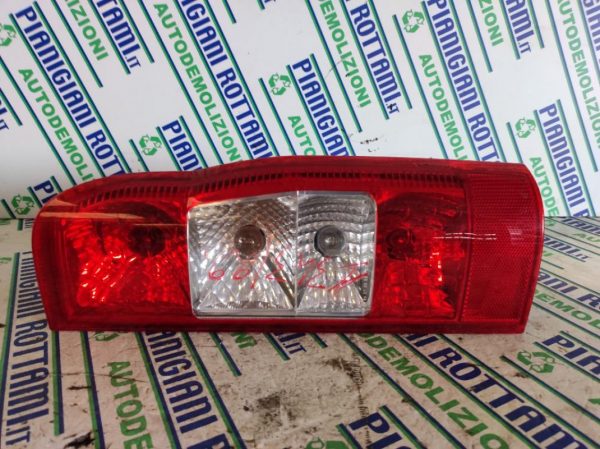 Faro Posteriore Destro Ford Transit 2011