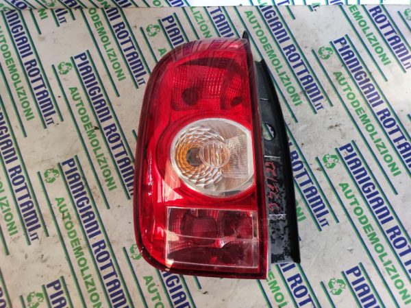 Faro posteriore Sinistro Dacia Duster 2012