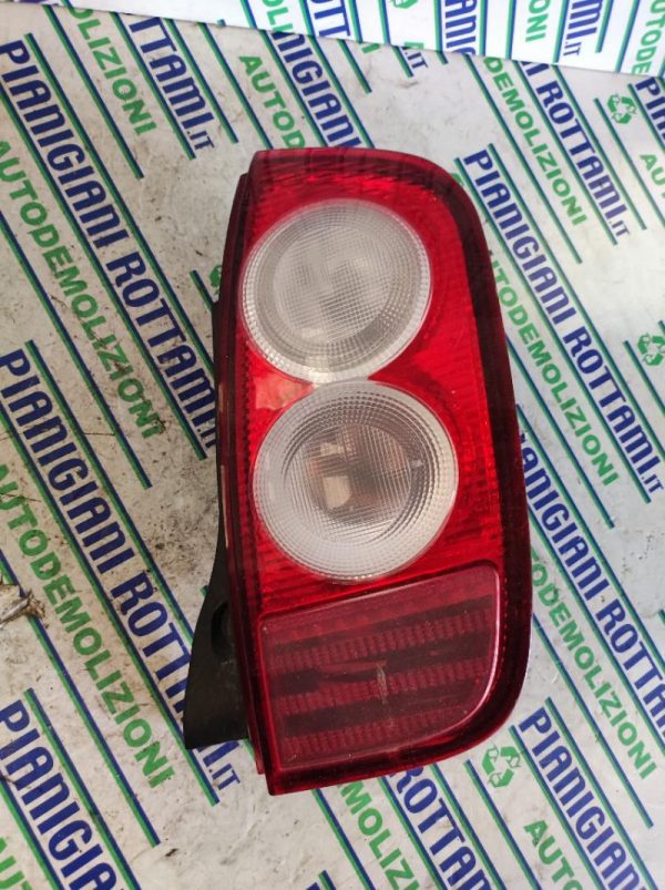 Faro Posteriore Destro Nissan Micra K12 2003