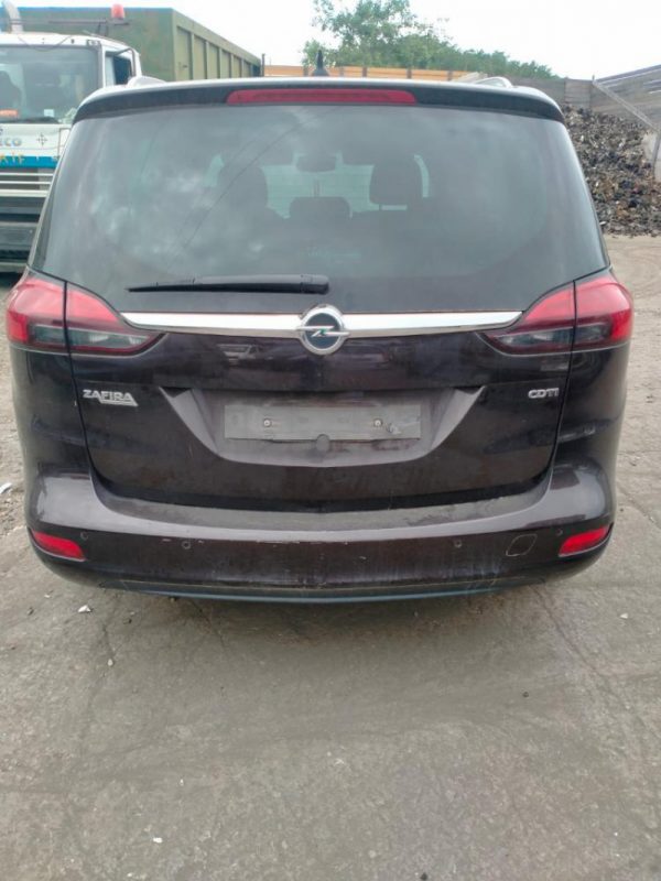 Porta Opel Zafira C 2012