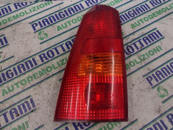 Faro Posteriore Sinistro Ford Focus 2001 Station Wagon