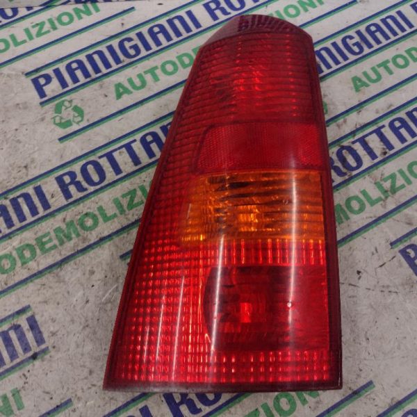 Faro Posteriore Sinistro Ford Focus 2001 Station Wagon