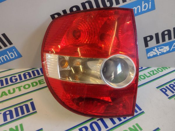 Faro /  Fanale Posteriore Sinistro Volkswagen Fox 2007