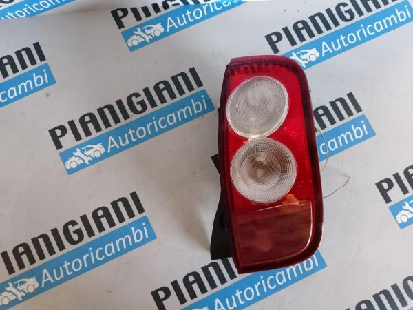 Faro Posteriore Destro Nissan Micra K12 2003