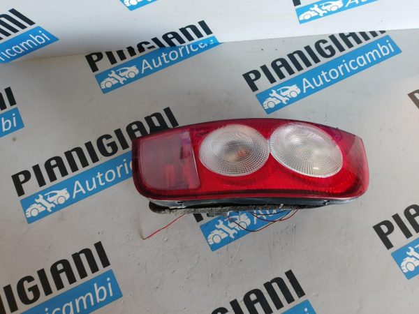 Faro Posteriore Destro Nissan Micra K12 2003