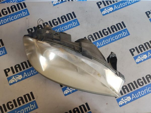 Faro Anteriore Destro Renault Megane 1999