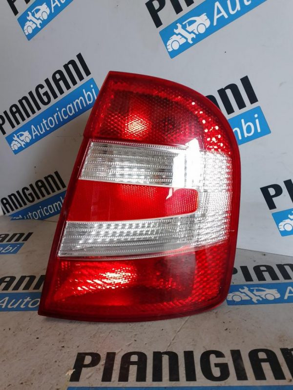 Faro Posteriore Destro Skoda Fabia 2006