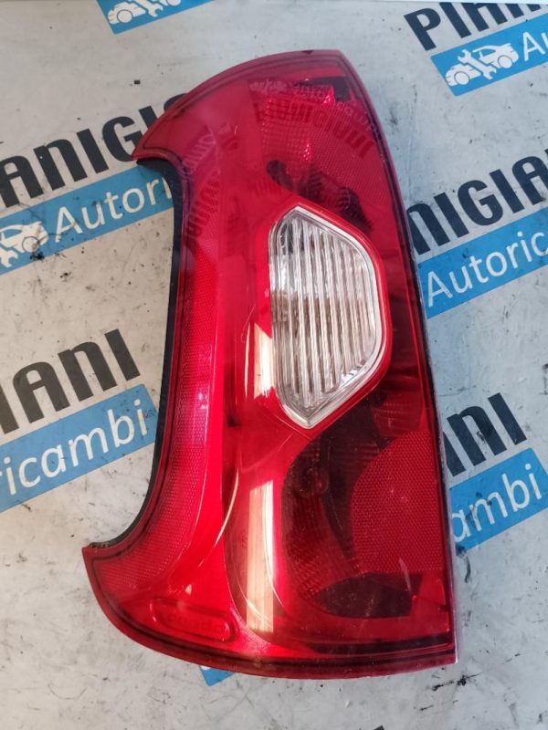 Faro Posteriore Sinistro Fiat Panda 2016