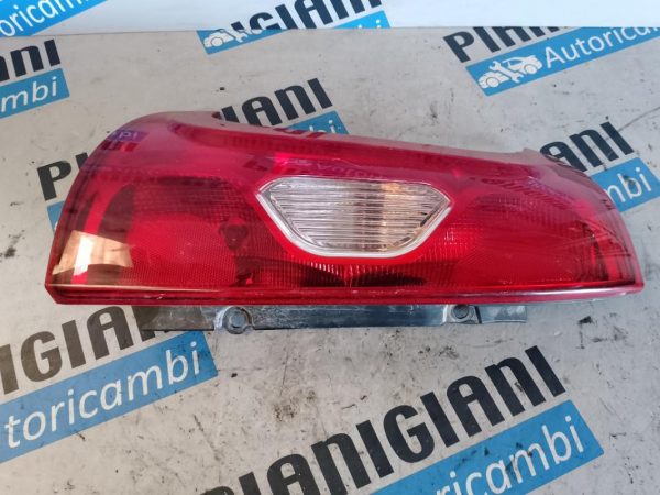 Faro Posteriore Sinistro Fiat Panda 2016