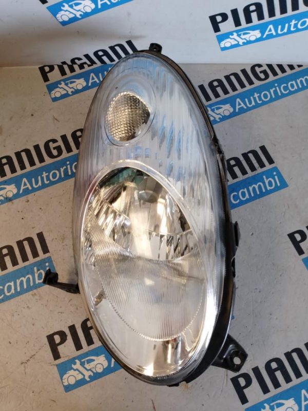 Faro Anteriore Destro Nissan Micra K12 2005