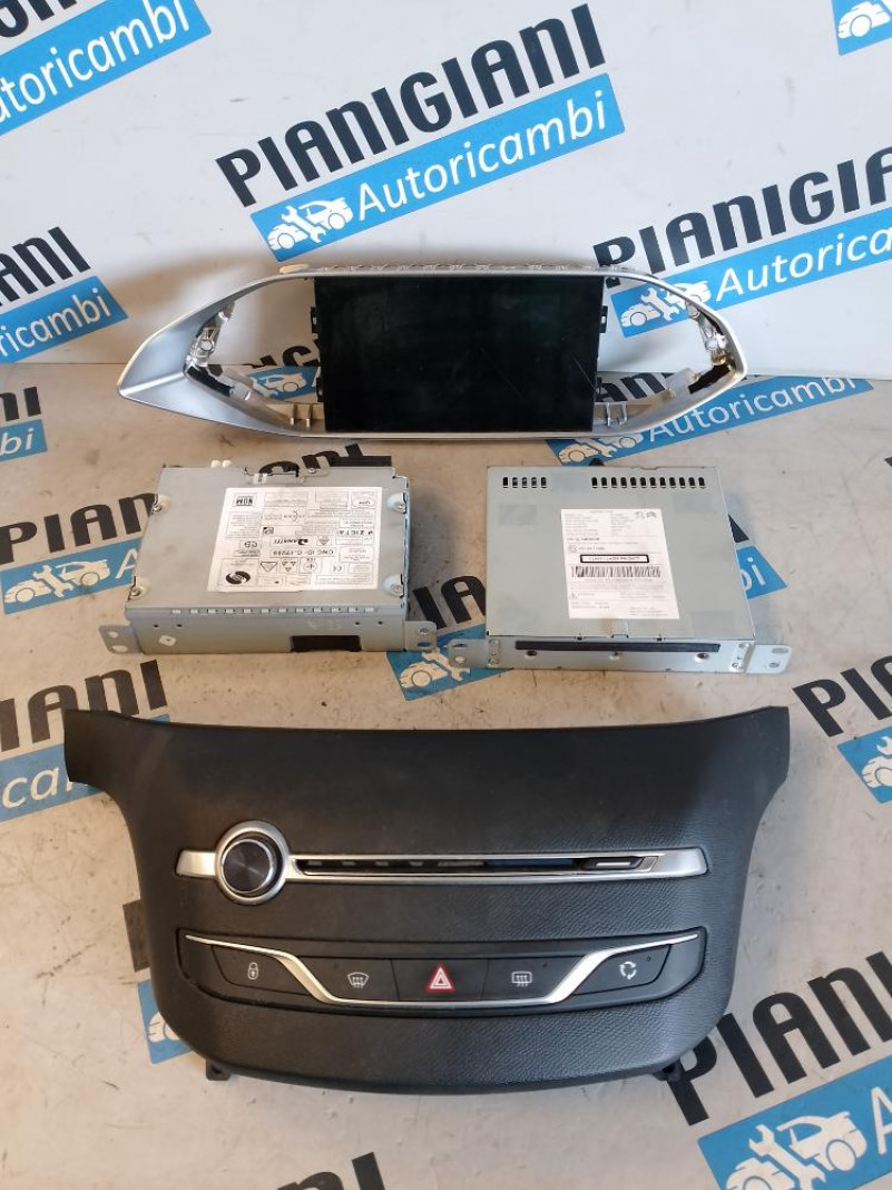 Kit Autoradio con Display Peugeot 308 2019, Usato - Used