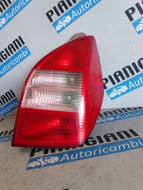 Faro Posteriore Destro Citroen C2 2004