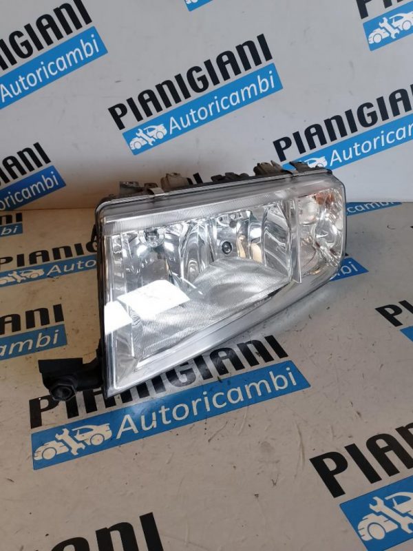 Faro Anteriore Sinistro Skoda Fabia 2001