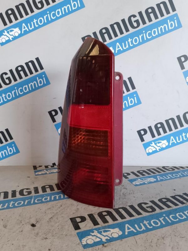 Faro Posteriore Sinistro Ford Focus SW 2001