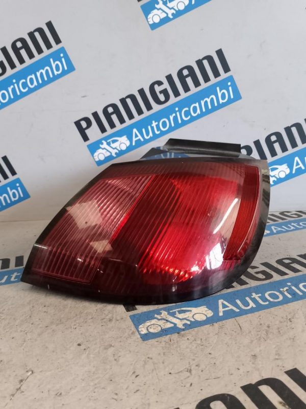 Faro Posteriore Destro Mitsubishi Colt 2008