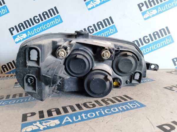 Faro Anteriore Sinistro Fiat Punto 2004