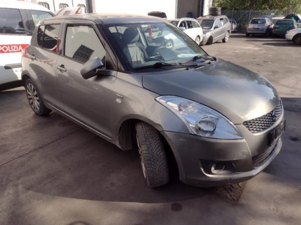 Suzuki Swift solo per ricambi 2013