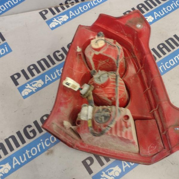 Faro Posteriore Destro Suzuki Alto 2012