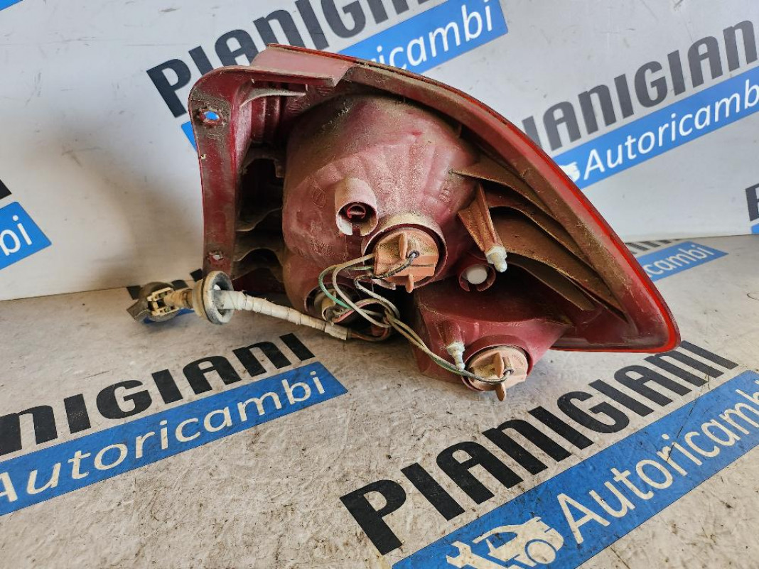 Faro Posteriore Sinistro Peugeot 107 2010 | Usato - Used | Auto