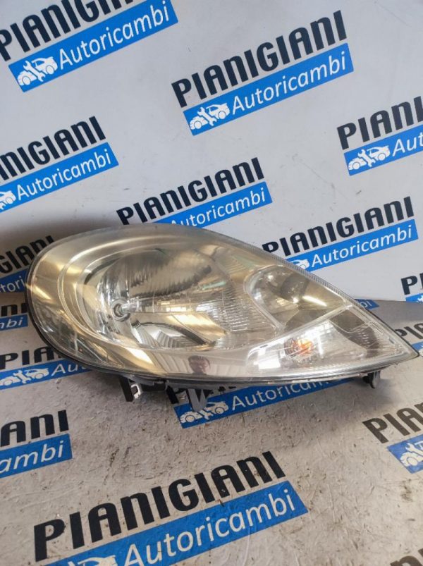 Faro Anteriore Destro Renault Trafic 2009