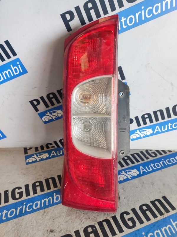 Faro Posteriore Sinistro Fiat Fiorino 2011